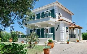 Villa Gecko, Arillas